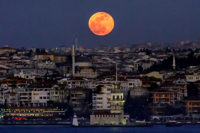 Yasin Akgul / AFP