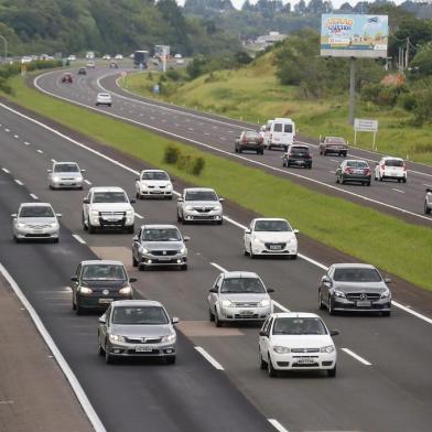 CACHOEIRINHA, RS, BRASIL, 28/01/2018 - Movimento de trânsito na freeway, na altura de Cachoeirinha. (Foto: André Feltes / Especial)