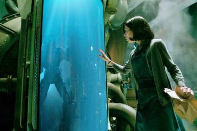 Doug Jones and Sally Hawkins in the film THE SHAPE OF WATER. Photo Courtesy of Fox Searchlight Pictures. 2017 Twentieth Century Fox Film Corporation All Rights Reserved