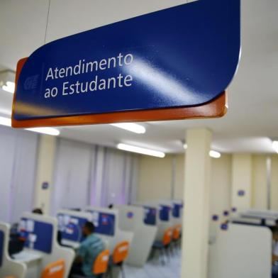  PORTO ALEGRE, RS, BRASIL, 29-01-2018: Estudantes em busca de vagas de estágio durante o verão, no CIEE de Porto Alegre. (FOTO FÉLIX ZUCCO/AGÊNCIA RBS, Editoria SuaVida).