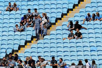  PORTO ALEGRE, RS, BRASIL, 26/11/2017 - Fotos da torcida. Jogo do Grêmio x Atlético GO, que ocorre na Arena, pelo campeonato Brasileiro (FOTOGRAFO: MATEUS BRUXEL / AGENCIA RBS)