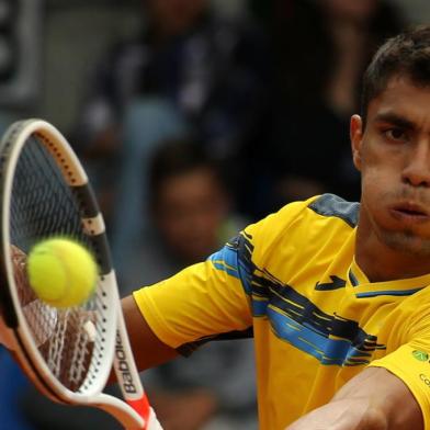 O cearense Thiago Monteiro em partida do Brasil na Copa Davis contra o Equador, em Ambato.