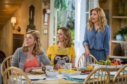 Fuller House, com Jodie Sweetin, Andrea Barber, Candace Cameron Bure.