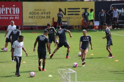  PORTO ALEGRE, RS, BRASIL - 02/02/2018 - Treino do Inter no CT Parque Gigante. (Tadeu Vilani/Agência RBS)