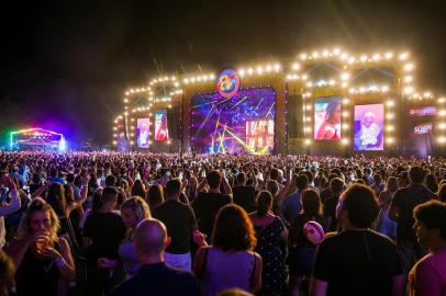  XANGRI-LÁ - RS, BRASIL 03-02-2018.  Show Pabblo Vittar.  Segunda noite do Planeta Atlântida 2018. (FOTO ANDRÉA GRAIZ/AGÊNCIA RBS).Indexador: Andrea Graiz