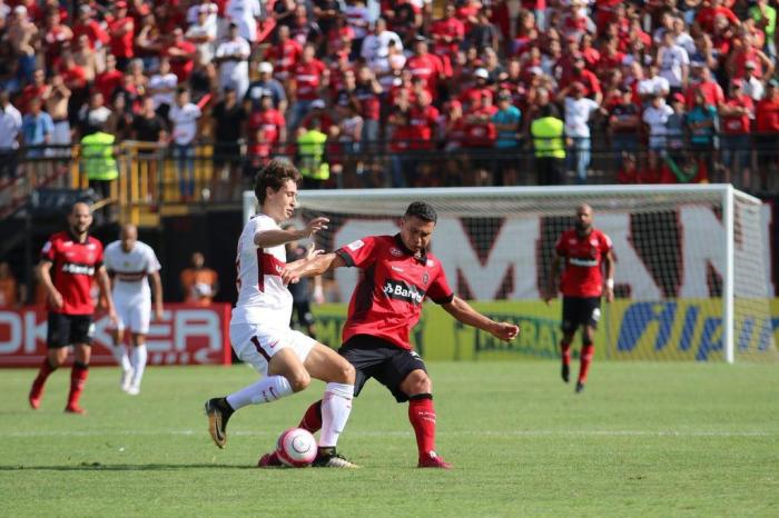 Jonathan Silva / Grêmio Esportivo Brasil