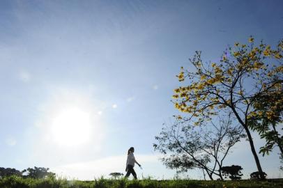  Sol em Caxias. Caxias do Sul amanhece com sol. Clima.