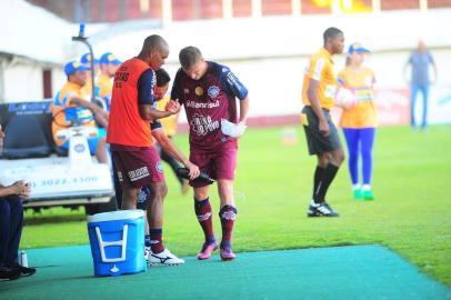  CAXIAS DO SUL, RS, BRASIL, 04/02/2018. Caxias x São José-PoA, jogo válido pela quarta rodada do Campeonato Gaúcho (Gauchão 2018), e realizado no estádio Centenário. (Porthus Junior/Agência RBS)