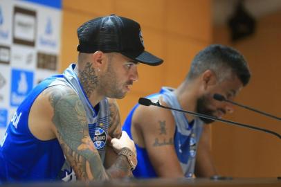  PORTO ALEGRE, RS, BRASIL, 06/02/2018 - Coletiva de Luan e Léo Moura no Grêmio. (FOTOGRAFO: ANDRÉ ÁVILA / AGENCIA RBS)