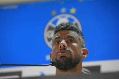  PORTO ALEGRE, RS, BRASIL, 06/02/2018 - Coletiva de Luan e Léo Moura no Grêmio. (FOTOGRAFO: ANDRÉ ÁVILA / AGENCIA RBS)