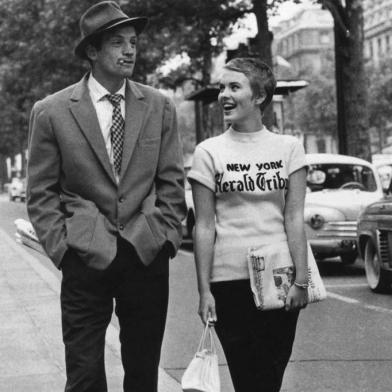 Jean-Paul Belmondo e Jean Seberg atuando no filme de Jean-Luc Godard , Acossado .#PÁGINA: 4Material não veio Fotógrafo: não consta