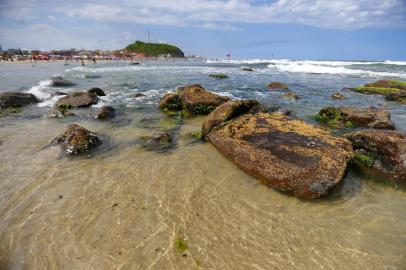  TORRES, RS, BRASIL, 07/02/2018 - Ambiental de Torres na tarde desta quarta feira (FOTOGRAFO: FÉLIX ZUCCO / AGENCIA RBS)