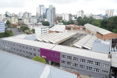  CAXIAS DO SUL, RS, BRASIL 27/10/2015 A Faculdade da Serra Gaúcha (FSG) inaugurou oficialmente o novo campus-sede da instituição na manhã desta terça-feira. O espaço fica na Rua Marechal Floriano, 1229, em Caxias do Sul. (FELIPE NYLAND/AGÊNCIA RBS)Indexador: Felipe Nyland                   