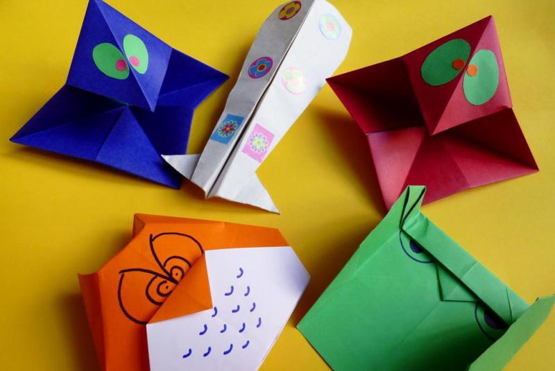 Irene Tanabe dá oficinas unindo origamis e contação de histórias