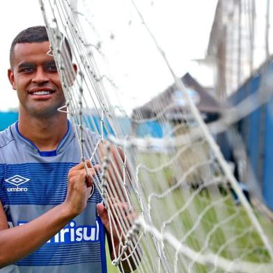  PORTO ALEGRE-RS-BRASIL- 10/02/2018- Alisson Euler de Freitas Castro, atacante do Grêmio.   FOTO FERNANDO GOMES/ZERO HORA.