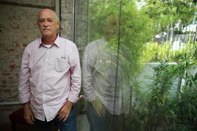  PORTO ALEGRE, RS ,BRASIL - 2018.01.31 - Ismael Solé, responsável pelo projeto da sala sinfônica da OSPA, fala sobre o cancelamento da obra. (Foto:ANDRÉ ÁVILA/ Agência RBS)