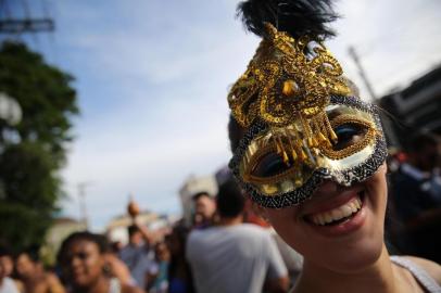  PORTO ALEGRE, RS, BRASIL - 24-01-2015 - Carnaval de rua da Cidade Baixa. Bloco Panela do Samba (FOTO: FERNANDO GOMES/AGÊNCIA RBS)