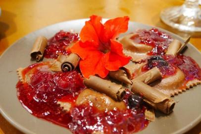 ravioli , chocolate , brigadeiro, frutas vermelhas, san valentino, bagé, campanha