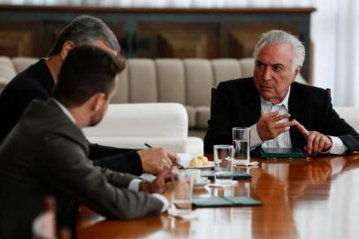  Brasília - O presidente Michel Temer se reúne com ministros no Palácio da Alvorada para discutir medidas relativas à situação de venezuelanos em Roraima (Marcos Corrêa/PR)