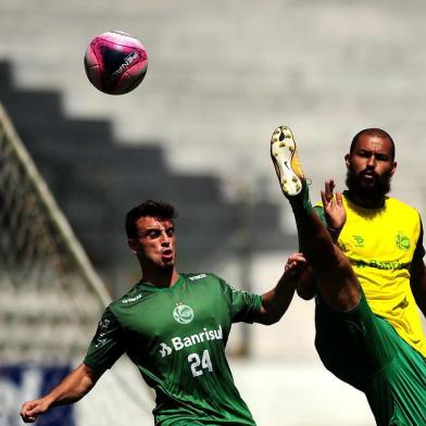  CAXIAS DO SUL, RS, BRASIL, 14/02/2018. Treino do Juventude no Estádio Alfredo Jaconi. Na foto, o atacante Ricardo Jesus. (Diogo Sallaberry/Agência RBS)