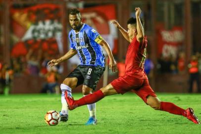 Gremio x IndependienteRS - FUTEBOL/CONMEBOL RECOPA 2018 /GREMIO X INDEPENDIENTE - ESPORTES - Lance da partida entre Gremio e Independiente disputada na noite desta quarta-feira, no Estadio Libertadores de America, em Avellaneda valida pela primeira partida da Recopa 2018. FOTO: LUCAS UEBEL/GREMIO FBPAEditoria: SPOLocal: AvellanedaIndexador: Lucas UebelSecao: futebolFonte: Gremio.netFotógrafo: Gremio x Independiente