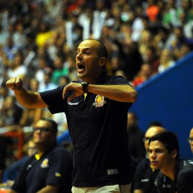  CAXIAS DO SUL, RS, BRASIL 06/02/2018Caxias Basquete x Minas, Partida válida pelo NBB disputada no Ginásio do Sesi em Caxias do Sul.  (Felipe Nyland/Agência RBS)