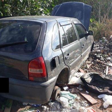 Gol roubado, com a vítima esfaqueada, em Canoas.