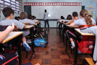  Sala de aula no colégio Anita Garibaldi. 