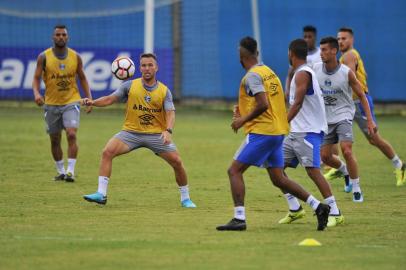  PORTO ALEGRE, RS, BRASIL - 19/02/2018 - Treino do Grêmio no CT Luiz Carvalho. (Anderson Fetter/Agência RBS)