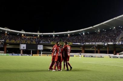  BELÉM, PARÁ, 21.02.2018. Inter enfrenta o Remo no estádio Mangueirão em partida válida pela segunda fase da Copa do Brasil.Na foto, jogadores comemoram o segundo gol colorado, marcado por Edenílson.Foto: Ricardo Duarte/Internacional, Divulgação