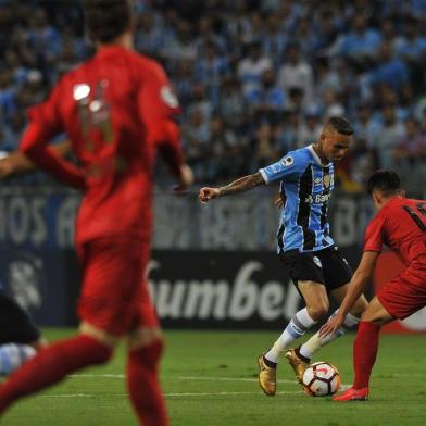  PORTO ALEGRE, RS, 21.02.2018. Grêmio enfrenta o Independiente na Arena no jogo de volta da Recopa Sul-Americana em Porto Alegre.(FOTOGRAFO: MATEUS BRUXEL / AGENCIA RBS)