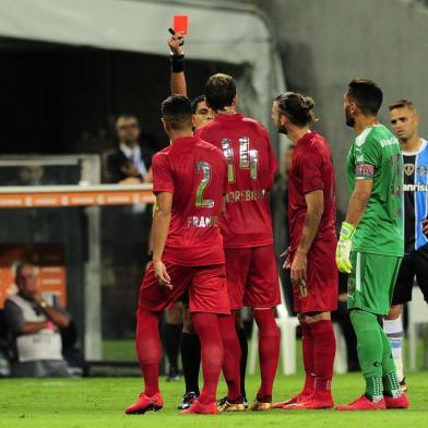  PORTO ALEGRE, RS, 21.02.2018. Grêmio enfrenta o Independiente na Arena no jogo de volta da Recopa Sul-Americana em Porto Alegre.(FOTOGRAFO: ANDRÉ ÁVILA / AGENCIA RBS)