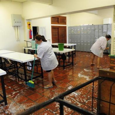  CAXIAS DO SUL, RS, BRASIL (21/02/2018). Educação Integral 2018. Escola estadual Cristovão de Mendoza prepara sua estrutura para oferecer a educação integral. (Roni Rigon/Pioneiro).