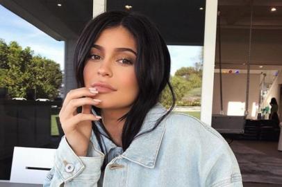 Kylie Jenner confirma nascimento da primeira filha