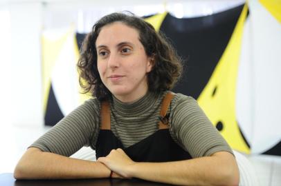  JOINVILLE,SC,BRASIL, 22-07-2016: A youtuber Jout Jout veio a Joinville autografar seu livro. (Foto: Rodrigo Philipps / Agencia RBS, GERAL)