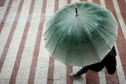  CAXIAS DO SUL, RS, BRASIL 22/01/2017As últimas semanas de Janeiro prometem ser chuvosas na serra gaúcha. (Felipe Nyland/Agência RBS)