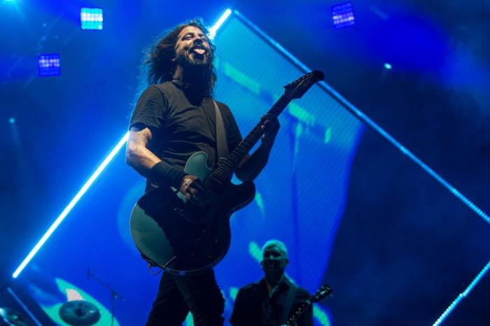 A Nova Música do Foo Fighters - UNDER YOU - RockStage Brasil