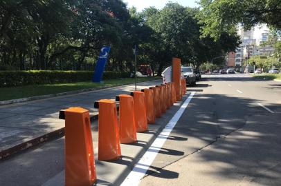 Novas estações de bicicleta estão sendo instaladas na Capital desde domingo (25)