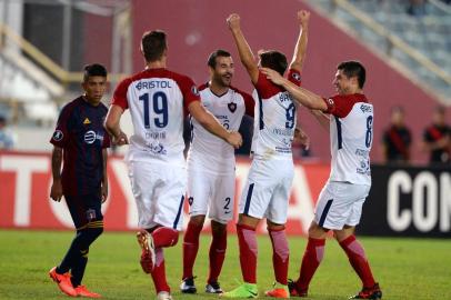 Cristian Insaurralde celebra gol contra Monagas em Maturín