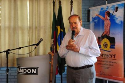  CAXIAS DO SUL, RS, BRASIL (09/03/2017). Projeto Florescer Festeja 15 anos de atividades. Raul Randon E Maurien Randon relatam o comprometimento exitoso na educação infantil. (Roni Rigon/Pioneiro)