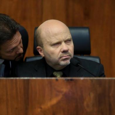  PORTO ALEGRE, RS, BRASIL, 06-03-2018. Deputads tentam, pela terceira vez, aprovar projeto de reforma do IPE. Na foto: deputado presidente Marlon Santos (ANDRÉ ÁVILA/AGÊNCIA RBS)