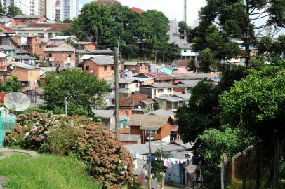  CAXIAS DO SUL, RS, BRASIL, 06/03/2018. Rua dos Anturios, no Burgo, foi zona de conflito entre traficantes e polícia. (Diogo Sallaberry/Agência RBS)