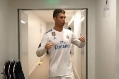 zol - real madrid - cristiano ronaldo - comemoração - vestiário - psg - liga dos campeões