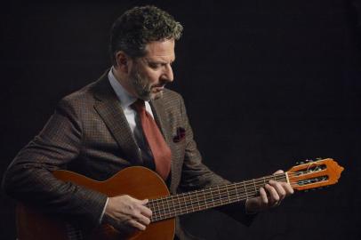 John Pizzarelli vem a Porto Alegre tocar com Daniel Jobim as músicas do disco Sinatra & Jobim @ 50.