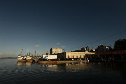  RIO GRANDE, RS, BRASIL - 06/03/2018 - Porto Velho e Marcado Público de Rio Grande. O desmantelamento do Polo Naval de Rio Grande e São José do Norte.  (Carlos Macedo/Agência RBS)