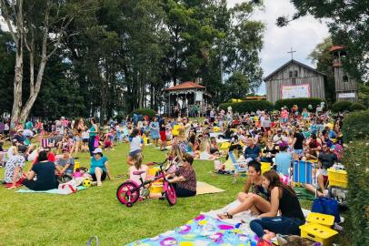 6ª edição do Piquenique Solidário, realizado nos Pavilhões da Festa da Uva, em Caxias do Sul