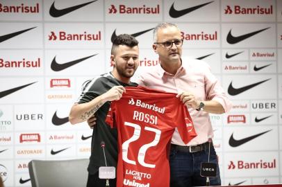  PORTO ALEGRE, RS, BRASIL, 12/03/2018 - Apresentação do atacante Rossi no Inter. (FOTOGRAFO: CARLOS MACEDO / AGENCIA RBS)