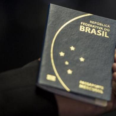 A Casa da Moeda retomou hoje (1º) a produção de passaportes, que havia sido interrompida ontem (30) por causa de um defeito em um equipamento de perfuração a laser, utilizado na produção do documento.