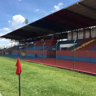 Albino Turbay, Cianorte, futebol, estádio, inter, copa do brasil