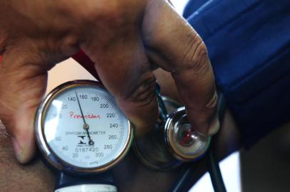  CAXIAS DO SUL, RS, BRASIL, 10/03/2016 - Pauta sobre planos de Saúde. Medicina Ocupacional na Empresa Irapuru.(JONAS RAMOS/AGÊNCIA RBS)